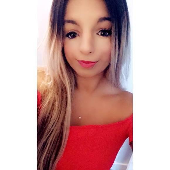 Meet your Posher, Becky - Picture 1 of 1